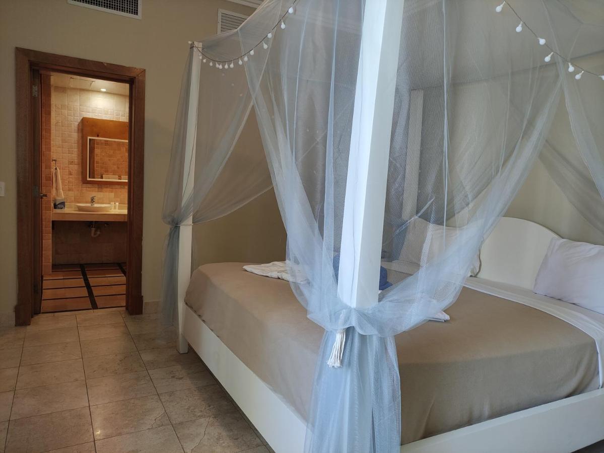 Chic Beachfront Apartment - Private Beach Access Punta Cana Dış mekan fotoğraf