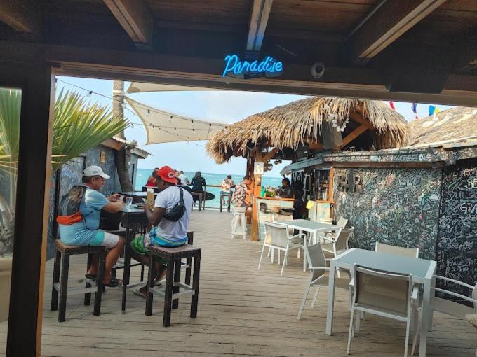 Chic Beachfront Apartment - Private Beach Access Punta Cana Dış mekan fotoğraf